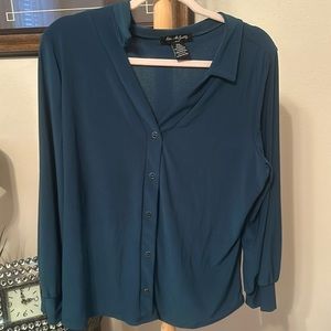 Pretty petite long sleeve shirt with matching buttons